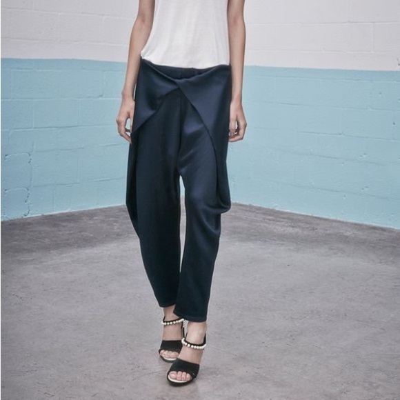 NWT ALEXIS Levi Crossover Pants Dark Navy Blue 
Size XS - Picture 1 of 9